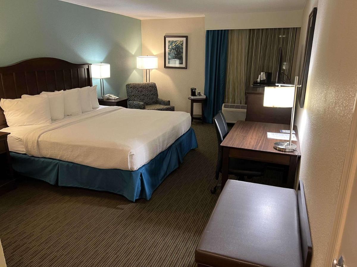 Best Western Williamsburg Historic District Extérieur photo