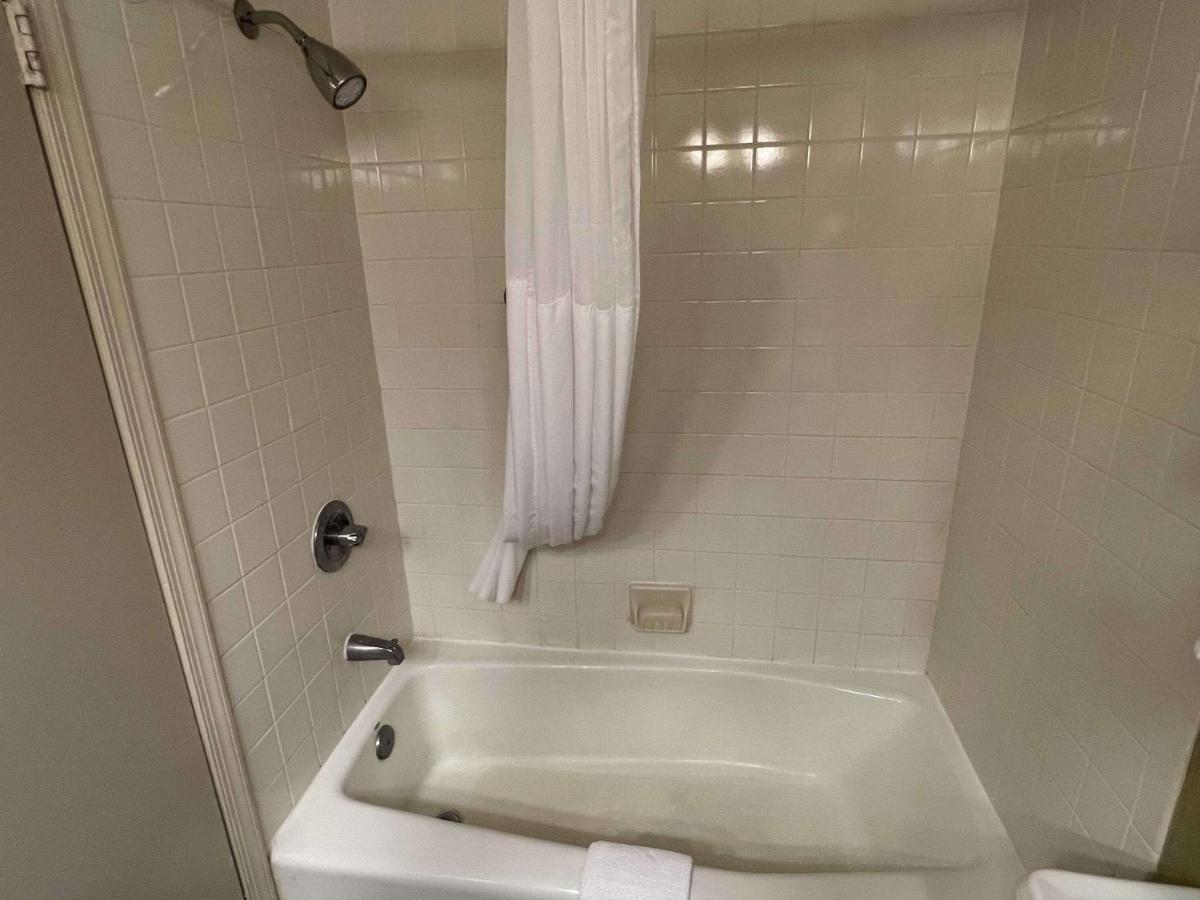 Best Western Williamsburg Historic District Extérieur photo